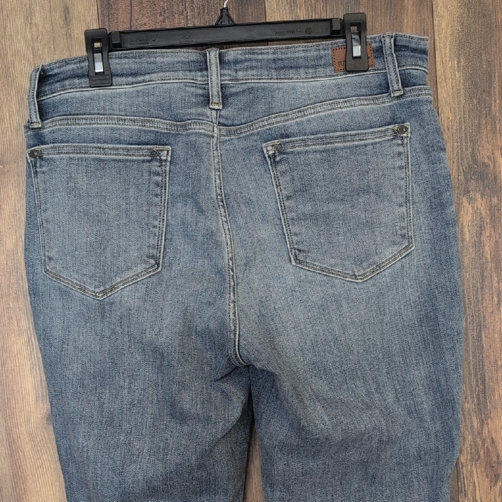 Judy Blue Boyfriend Fit Classic Blue Skinny Plus Size Jeans 15/32 - Picture 5 of 10